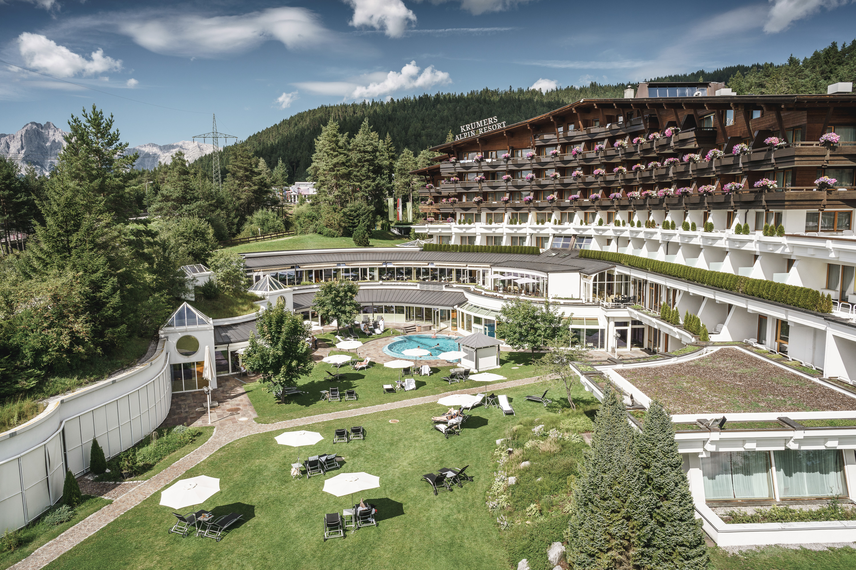 Krumers Alpin Resort 4 Sterne in Seefeld in Tirol Außenansicht Krumers Alpin Resort 4 Sterne