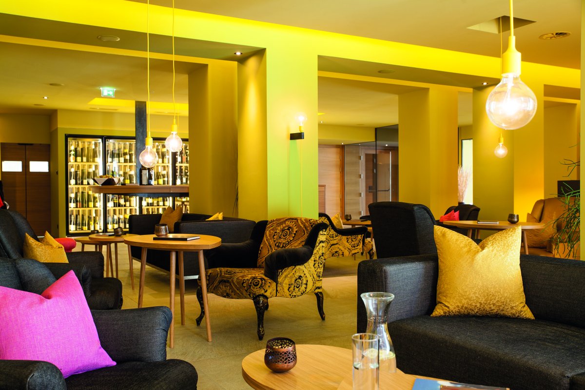 Posthotel & Lifehotel
