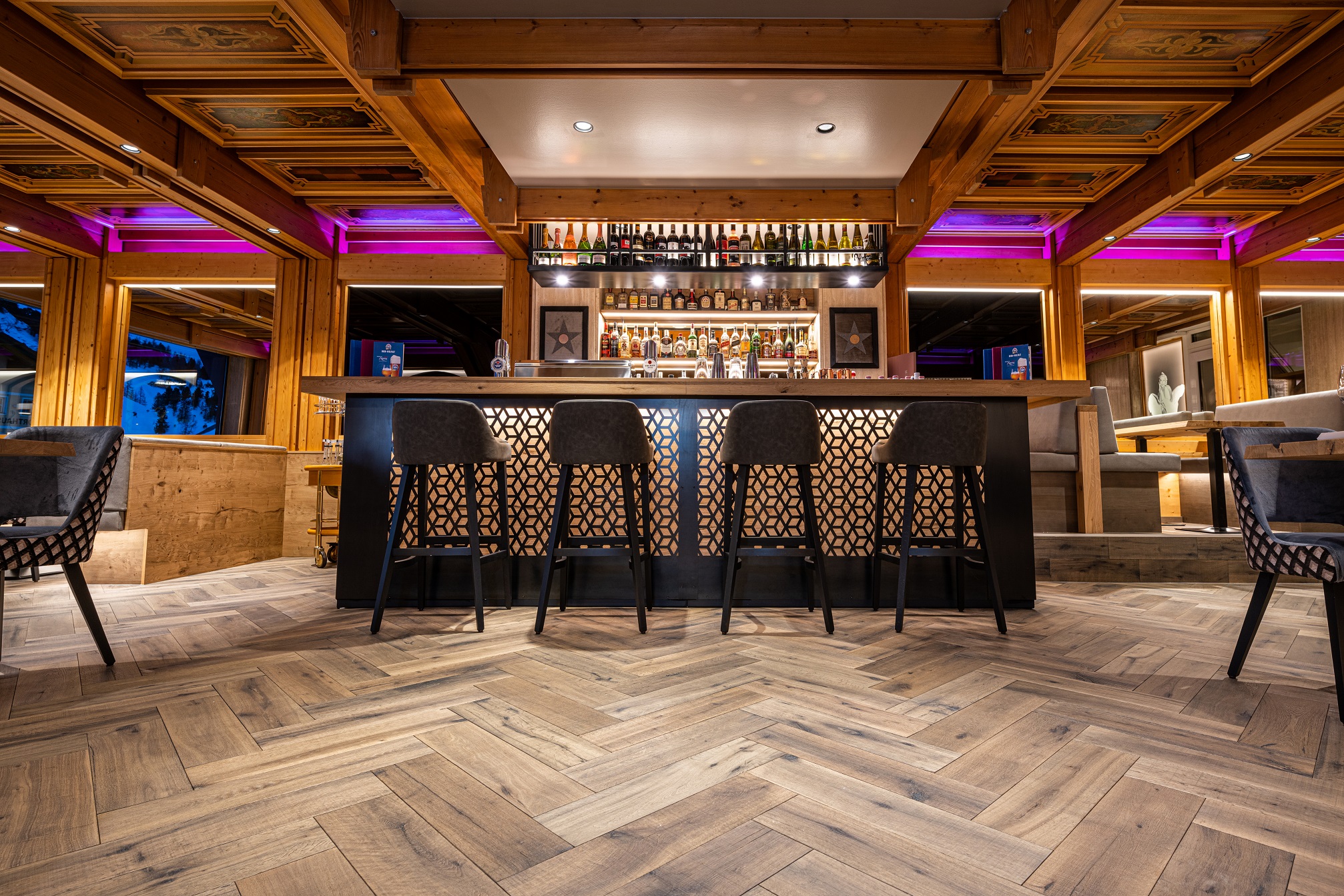 Hotel Alpina Foto von Bar im Hotel Alpina
