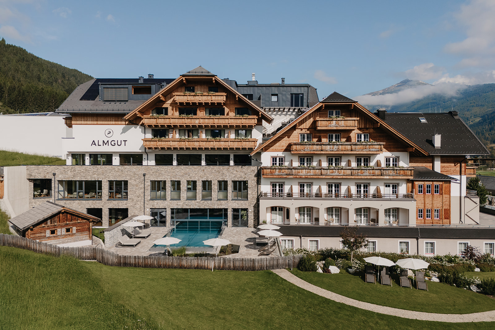 Housekeeping Staff (m/f/d)