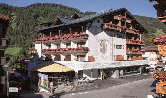 Außenansicht Posthotel & Lifehotel