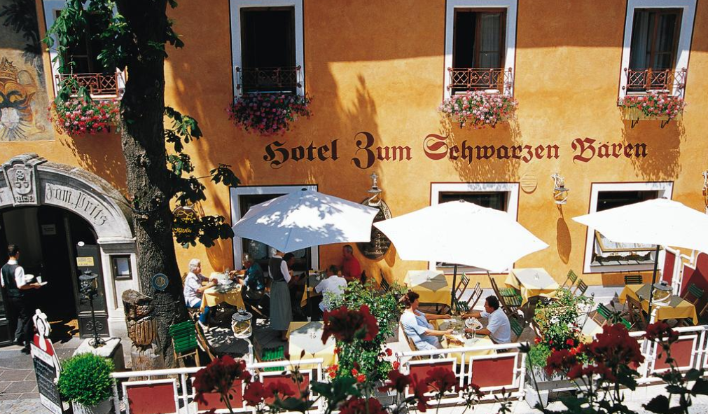 Das Hotel & Restaurant Zum schwarzen Bären Das Hotel & Restaurant Zum schwarzen Bären