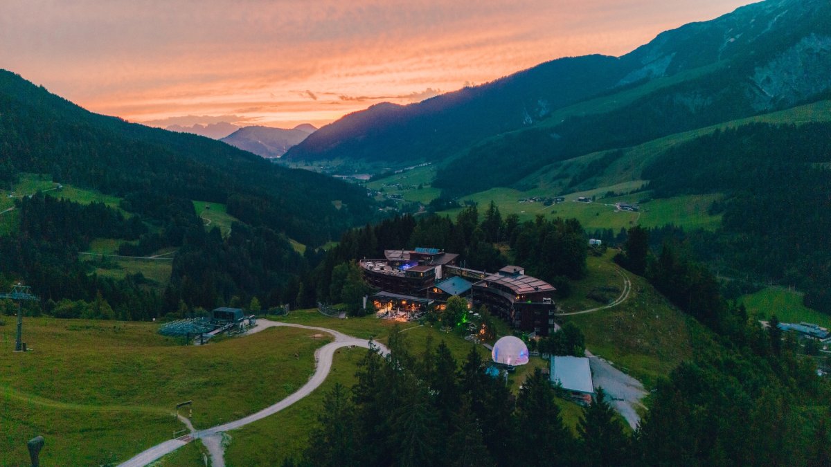 Almhotel Forsthofalm