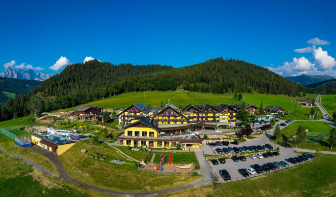 Familienhotel Die Seitenalm Außenansicht Familienhotel Die Seitenalm
