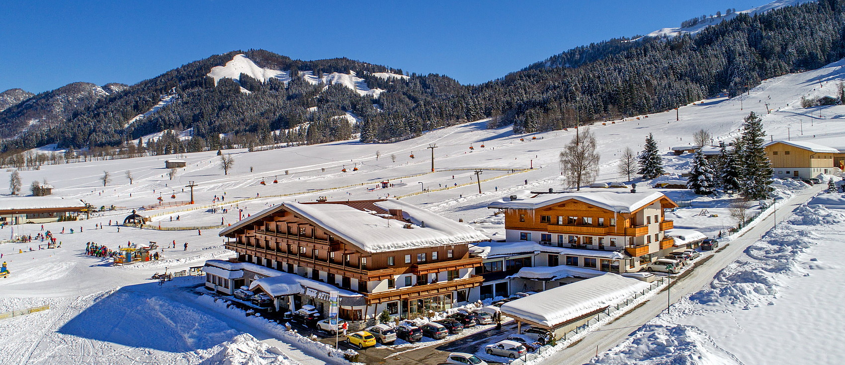 Aussenansicht von Naturhotel Kitzspitz im Winter