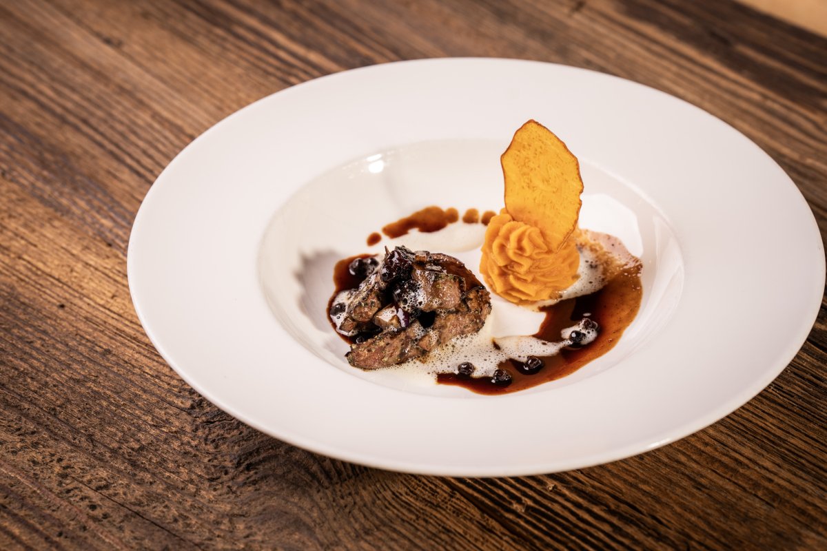 Plåtzhirsch - Wirtshaus & Bar