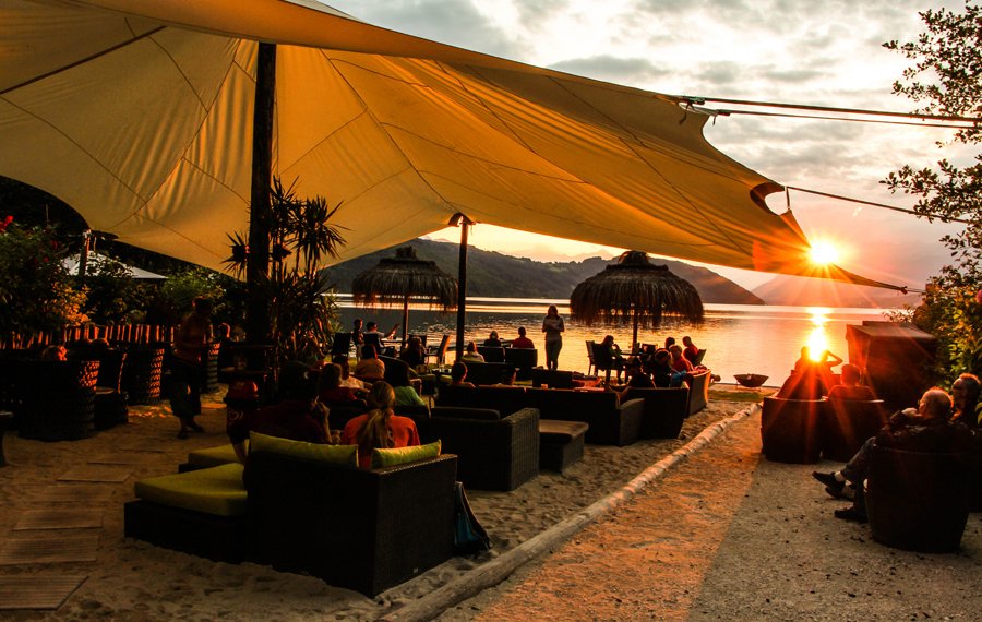 Plåtzhirsch - Wirtshaus & Bar