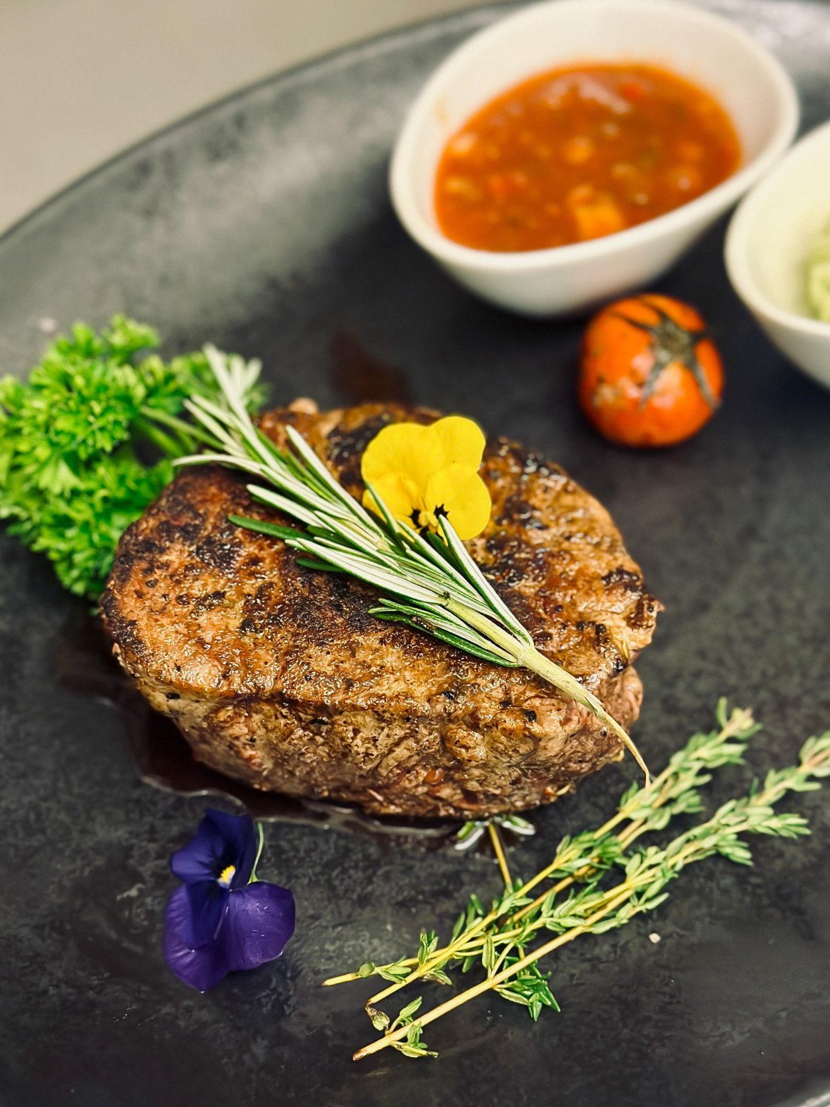 BLU THU Restaurant, Habi dere Bar