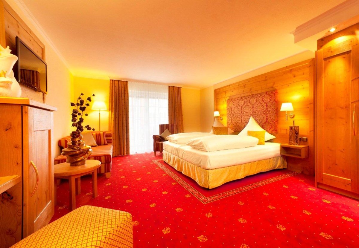 Hotel schlosskrone hogastjob